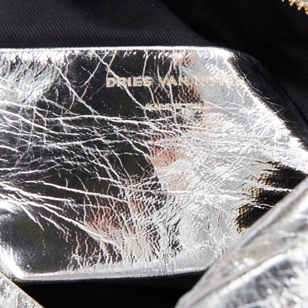 DRIES VAN NOTEN Twist silver metallic textured leather top handle bag - Picture 8 of 8